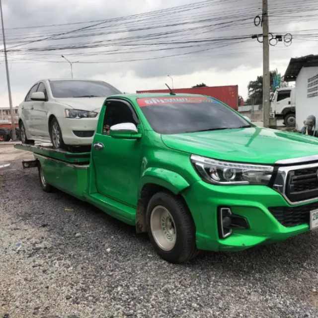 การปฏิบัติงานรถยกรถสไลด์